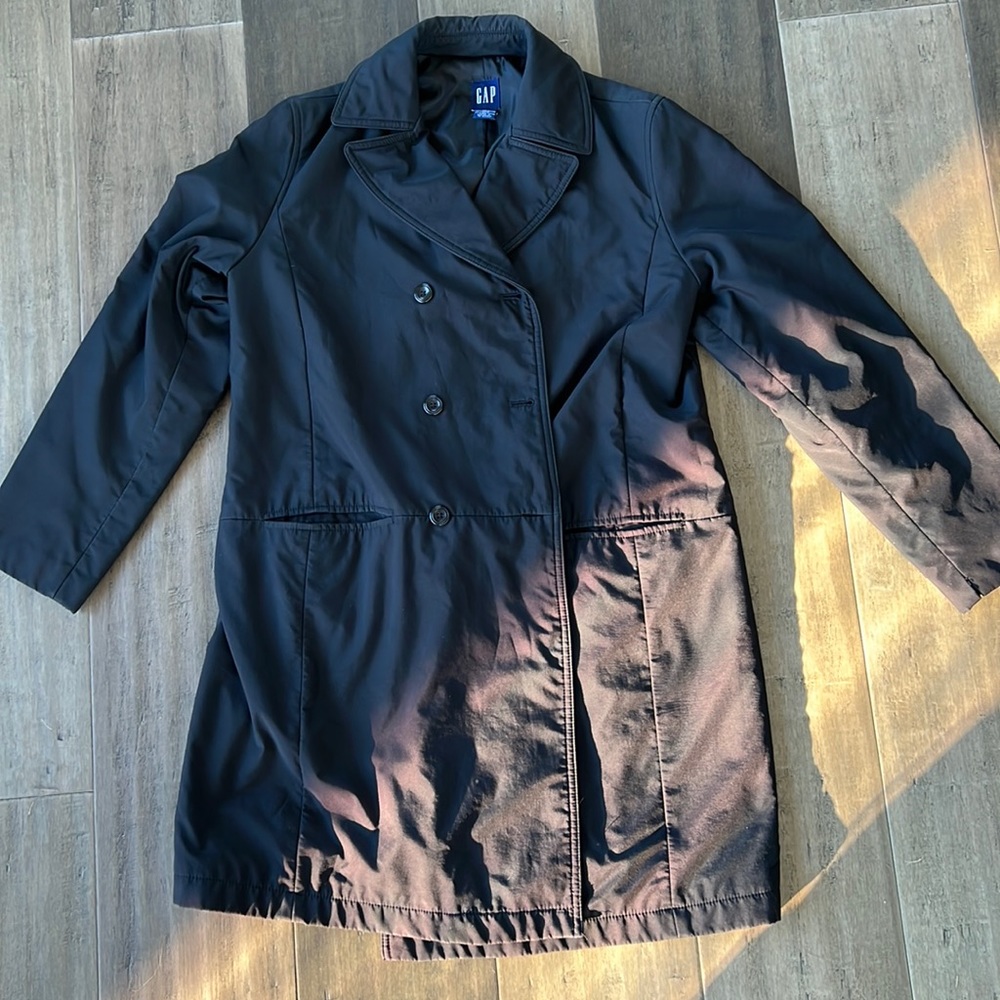 Gap trench coat